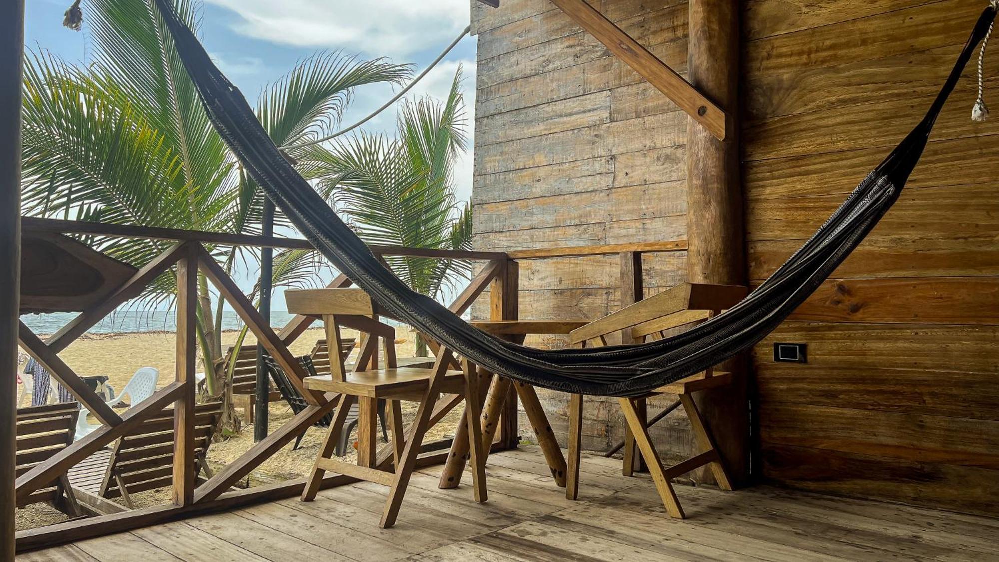 Hostal Mocambo Beach Guachaca Esterno foto